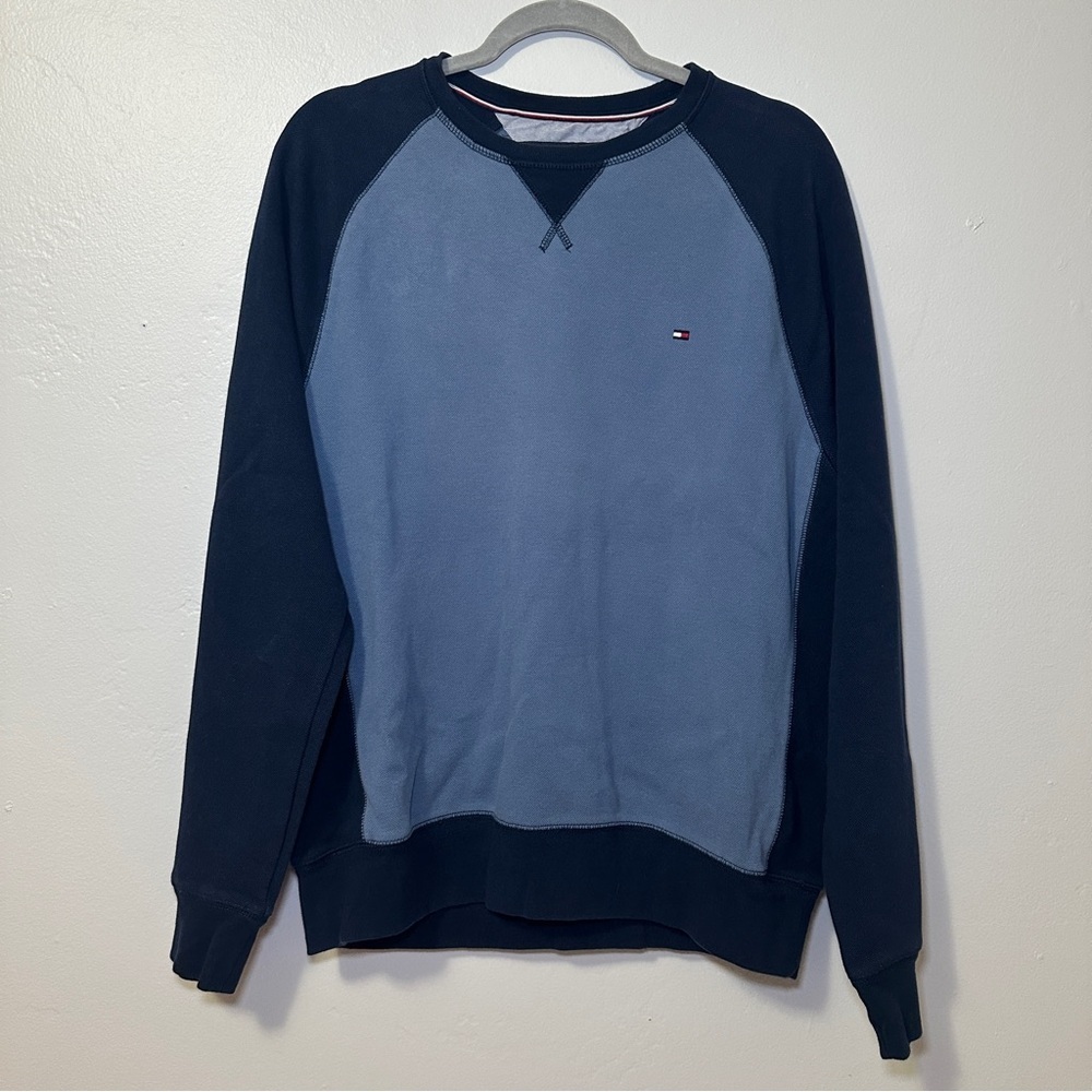 Tommy Hilfiger Men's Two-Tone Blue Crewneck Sweater